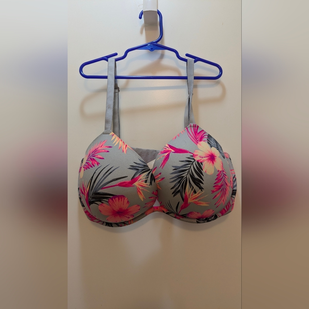 VS under wire bra